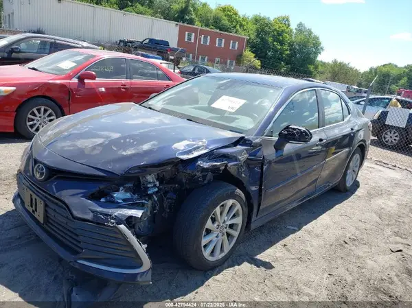 4T1C11AK7MU516429 2021 TOYOTA CAMRY - Image 2