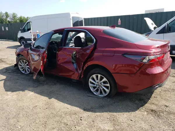 4T1C11AK7MU536616 2021 TOYOTA CAMRY - Image 2