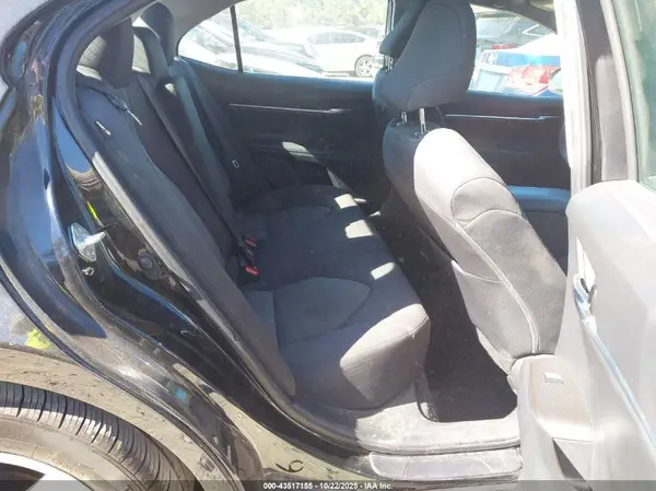 4T1C11AK7MU537328 2021 TOYOTA CAMRY - Image 8