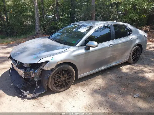 4T1C11AK7MU541251 2021 TOYOTA CAMRY - Image 2