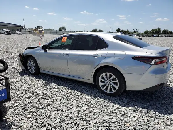 4T1C11AK7MU549589 2021 TOYOTA CAMRY - Image 2