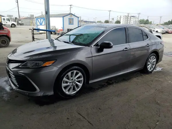 4T1C11AK7MU550628 2021 TOYOTA CAMRY - Image 1