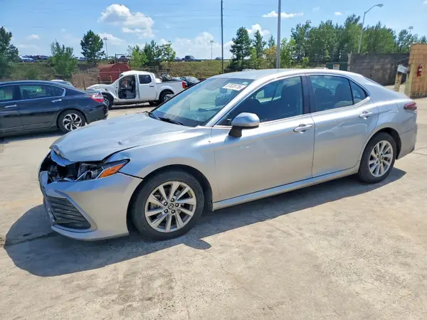 4T1C11AK7MU556509 2021 TOYOTA CAMRY - Image 1