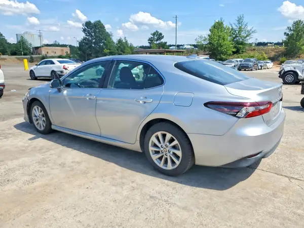 4T1C11AK7MU556509 2021 TOYOTA CAMRY - Image 2