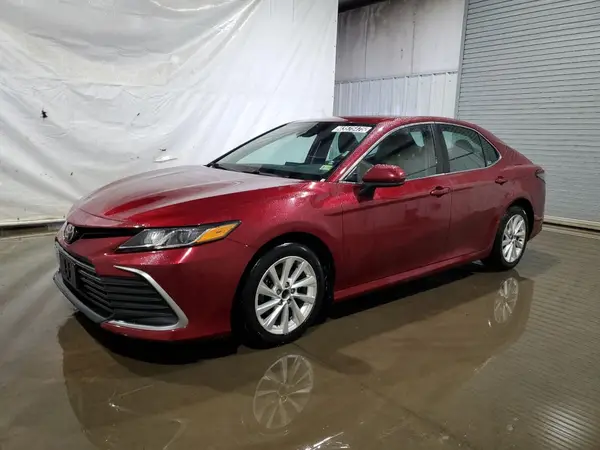 4T1C11AK7MU562049 2021 TOYOTA CAMRY - Image 1