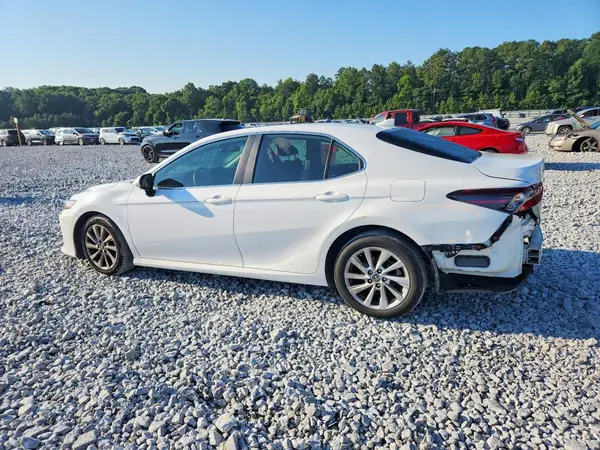 4T1C11AK7MU562973 2021 TOYOTA CAMRY - Image 2