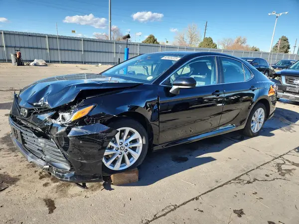 4T1C11AK7MU567395 2021 TOYOTA CAMRY - Image 1