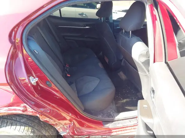 4T1C11AK7MU588778 2021 TOYOTA CAMRY - Image 8