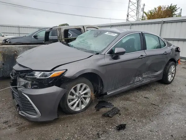 4T1C11AK7MU590773 2021 TOYOTA CAMRY - Image 1