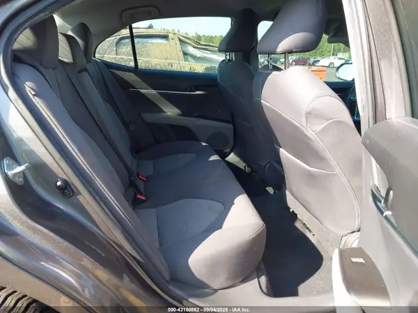 4T1C11AK7MU593799 2021 TOYOTA CAMRY - Image 8