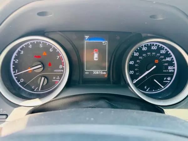 4T1C11AK7MU595701 2021 TOYOTA CAMRY - Image 8