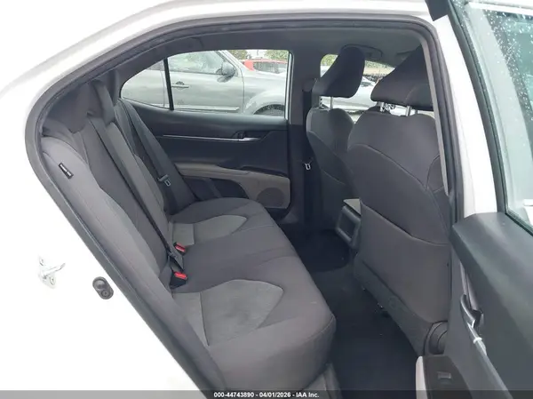 4T1C11AK7MU611458 2021 TOYOTA CAMRY - Image 8