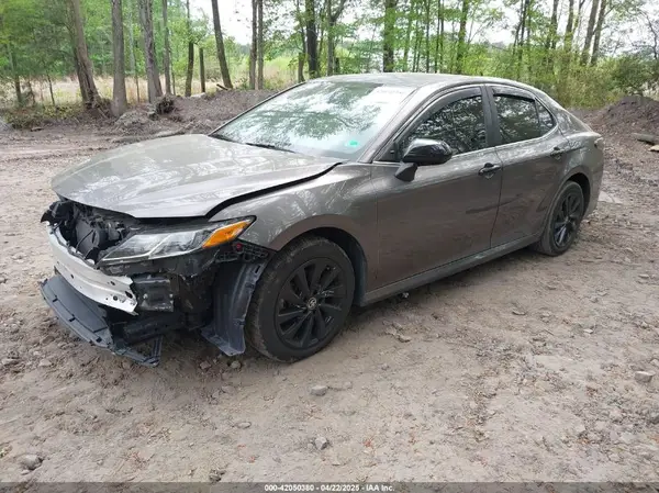 4T1C11AK7MU616529 2021 TOYOTA CAMRY - Image 2