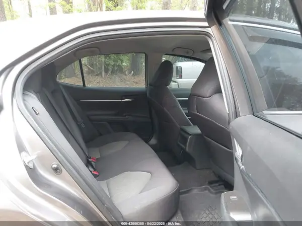 4T1C11AK7MU616529 2021 TOYOTA CAMRY - Image 8