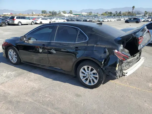 4T1C11AK7NU022170 2022 TOYOTA CAMRY - Image 2
