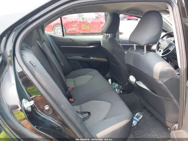 4T1C11AK7NU048221 2022 TOYOTA CAMRY - Image 8