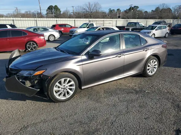 4T1C11AK7NU056996 2022 TOYOTA CAMRY - Image 1
