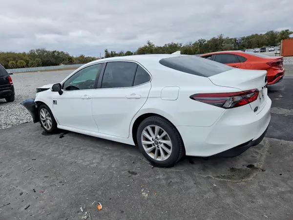 4T1C11AK7NU066430 2022 TOYOTA CAMRY - Image 2