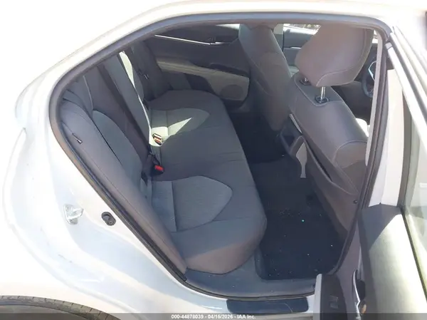 4T1C11AK7NU067030 2022 TOYOTA CAMRY - Image 8