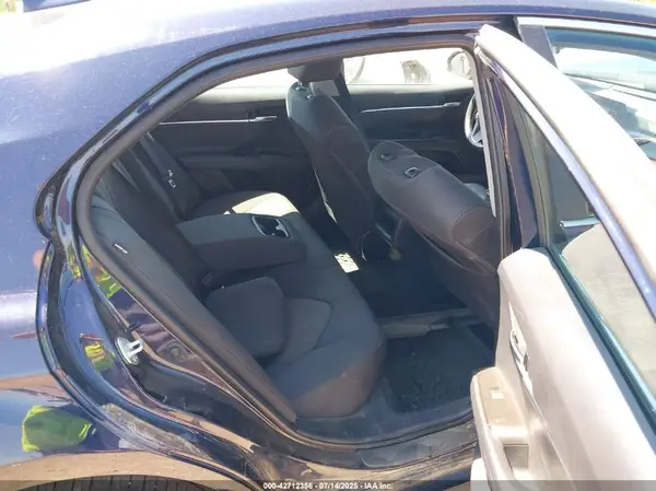 4T1C11AK7NU067397 2022 TOYOTA CAMRY - Image 8