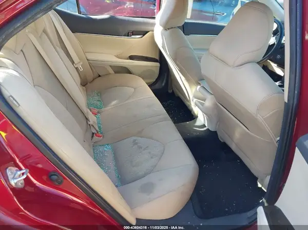 4T1C11AK7NU621456 2022 TOYOTA CAMRY - Image 8