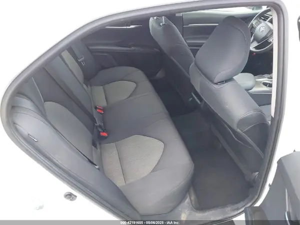 4T1C11AK7NU637057 2022 TOYOTA CAMRY - Image 8