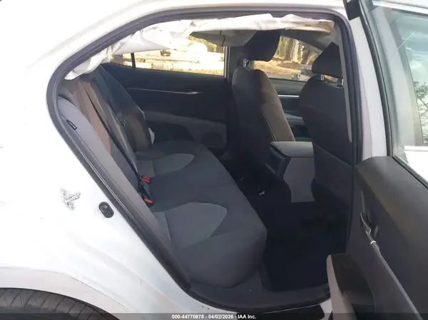 4T1C11AK7NU642324 2022 TOYOTA CAMRY - Image 8