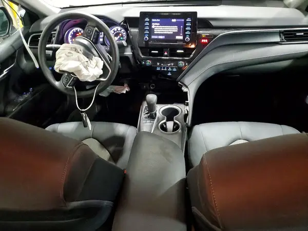 4T1C11AK7NU651833 2022 TOYOTA CAMRY - Image 8