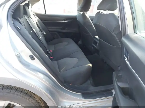 4T1C11AK7NU652948 2022 TOYOTA CAMRY - Image 8