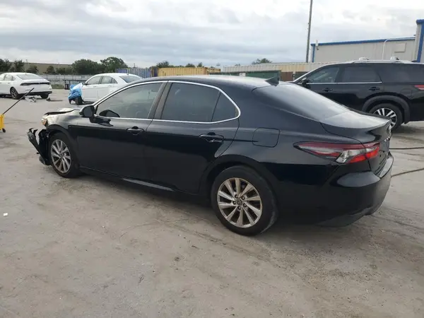 4T1C11AK7NU657292 2022 TOYOTA CAMRY - Image 2