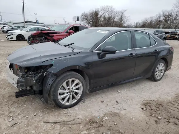 4T1C11AK7NU663819 2022 TOYOTA CAMRY - Image 1