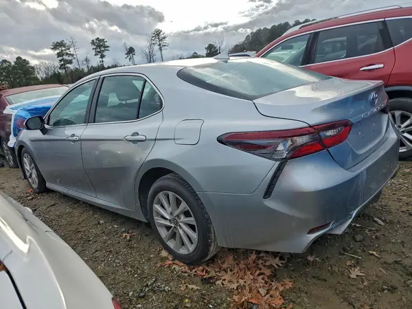 4T1C11AK7NU663982 2022 TOYOTA CAMRY - Image 2