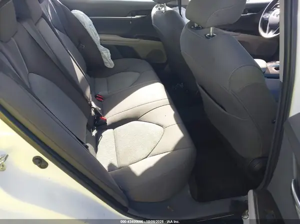 4T1C11AK7NU668390 2022 TOYOTA CAMRY - Image 8