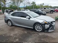 4T1C11AK7NU672875 2022 TOYOTA CAMRY