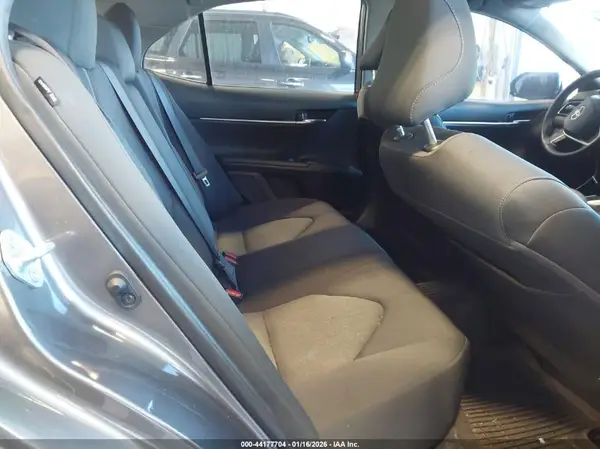 4T1C11AK7NU680880 2022 TOYOTA CAMRY - Image 8