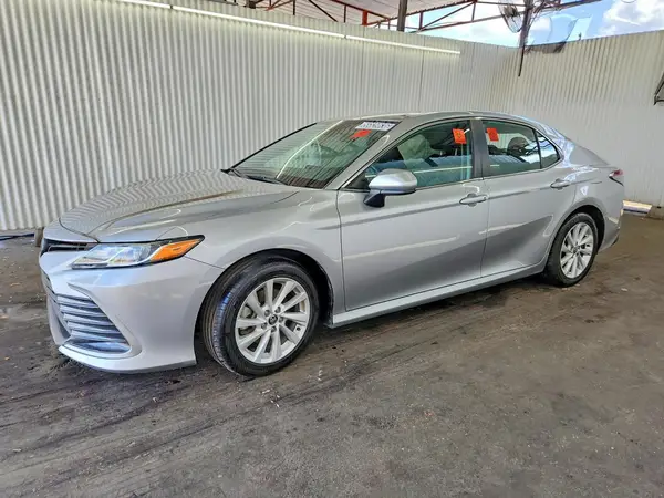 4T1C11AK7NU681852 2022 TOYOTA CAMRY - Image 1