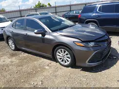 4T1C11AK7NU684945 2022 TOYOTA CAMRY