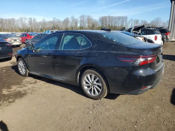 4T1C11AK7NU709181 2022 TOYOTA CAMRY - Image 2