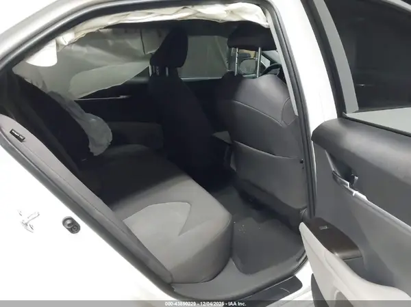 4T1C11AK7NU709617 2022 TOYOTA CAMRY - Image 8