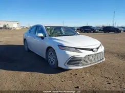 4T1C11AK7NU709651 2022 TOYOTA CAMRY