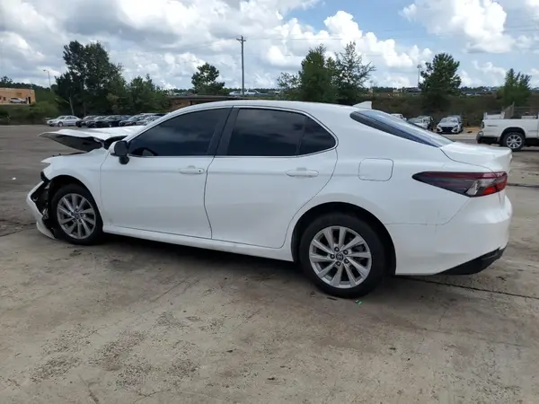 4T1C11AK7NU714493 2022 TOYOTA CAMRY - Image 2