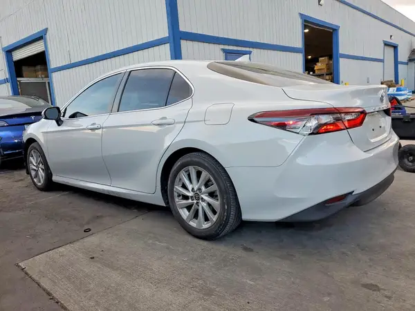 4T1C11AK7PU092612 2023 TOYOTA CAMRY - Image 2