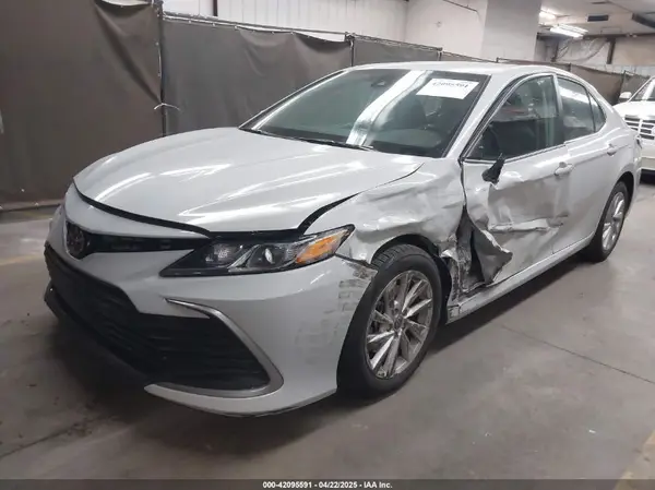 4T1C11AK7PU105987 2023 TOYOTA CAMRY - Image 2