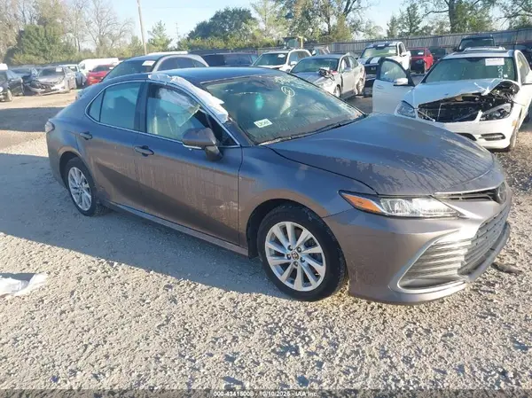 4T1C11AK7PU111157 2023 TOYOTA CAMRY - Image 1