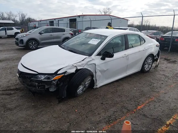 4T1C11AK7PU114480 2023 TOYOTA CAMRY - Image 2