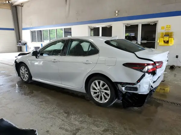 4T1C11AK7PU132123 2023 TOYOTA CAMRY - Image 2