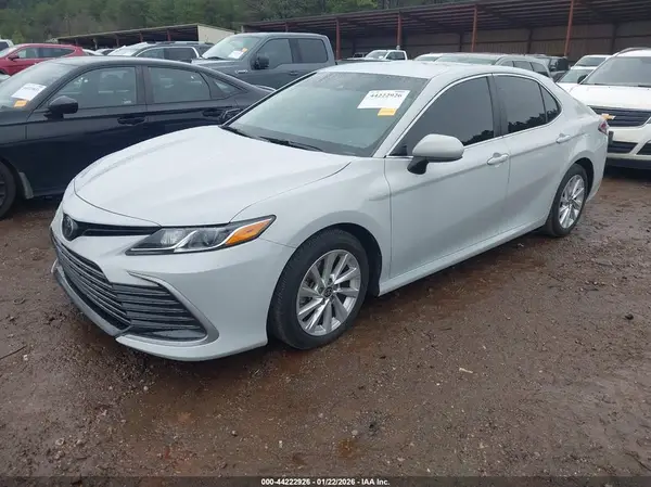 4T1C11AK7PU141825 2023 TOYOTA CAMRY - Image 2