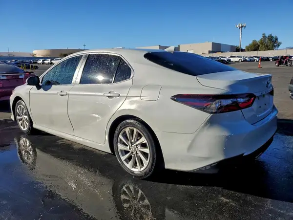4T1C11AK7PU142604 2023 TOYOTA CAMRY - Image 2