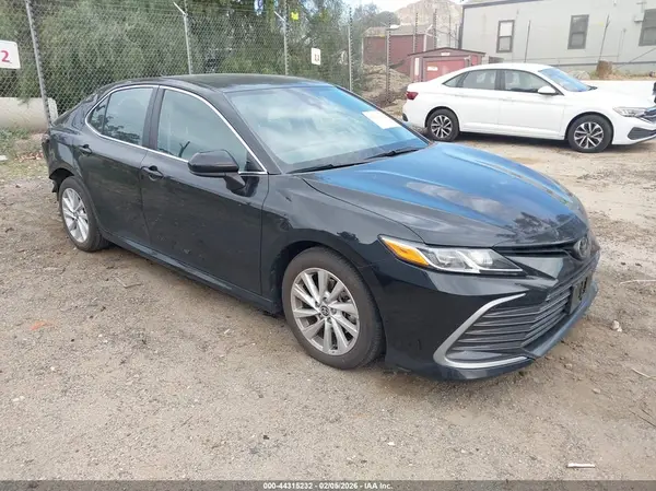 4T1C11AK7PU181175 2023 TOYOTA CAMRY - Image 1