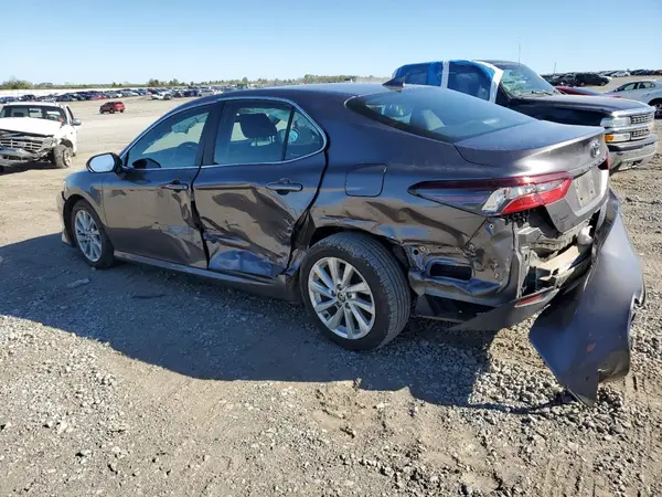 4T1C11AK7PU742135 2023 TOYOTA CAMRY - Image 2